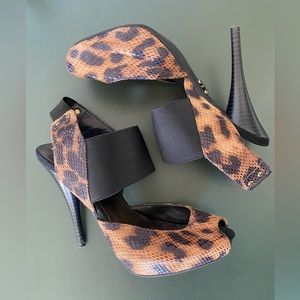 Simply Vera x Vera Wang stilettos